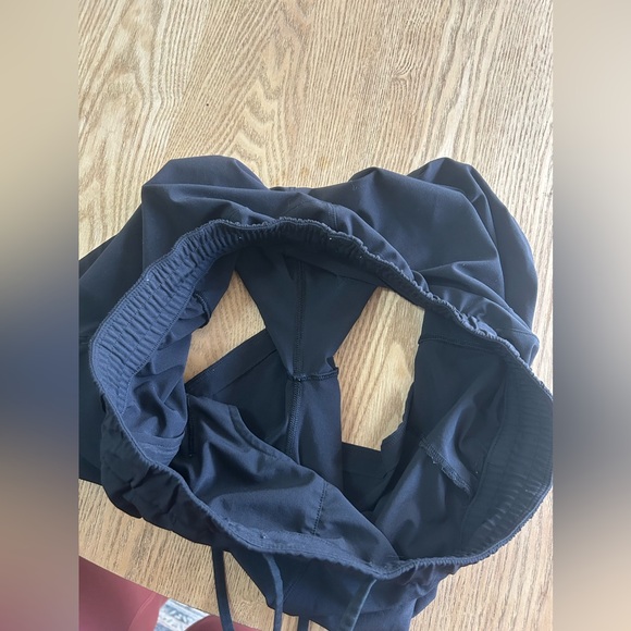 Stroll at Sundown Lululemon Shorts - Picture 3 of 12